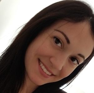 Meet your Posher, Dana